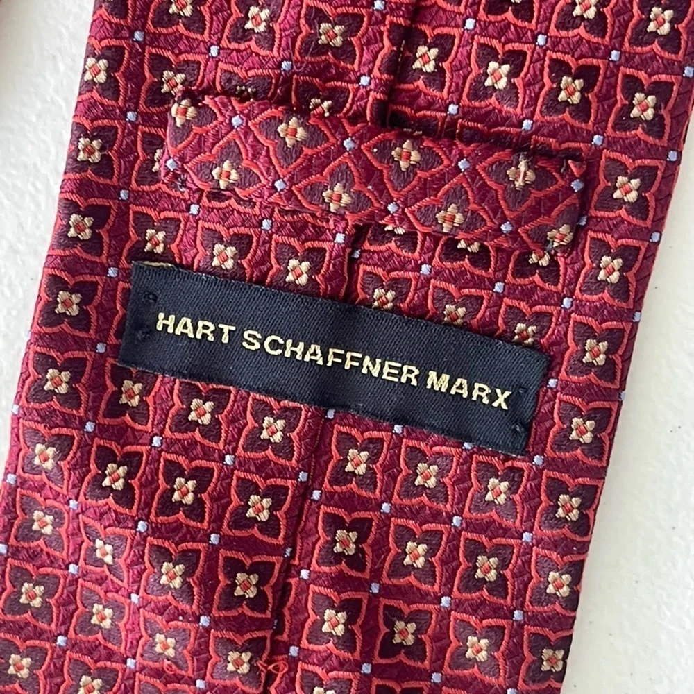 Hart Schaffner Marx imported silk red tie